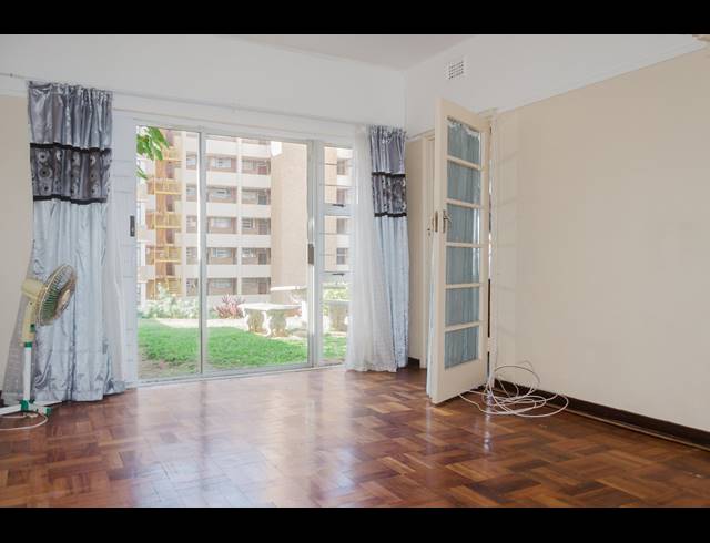 2 BEDROOM APARTMENT FOR SALE IN SCOTTBURGH CENTRAL